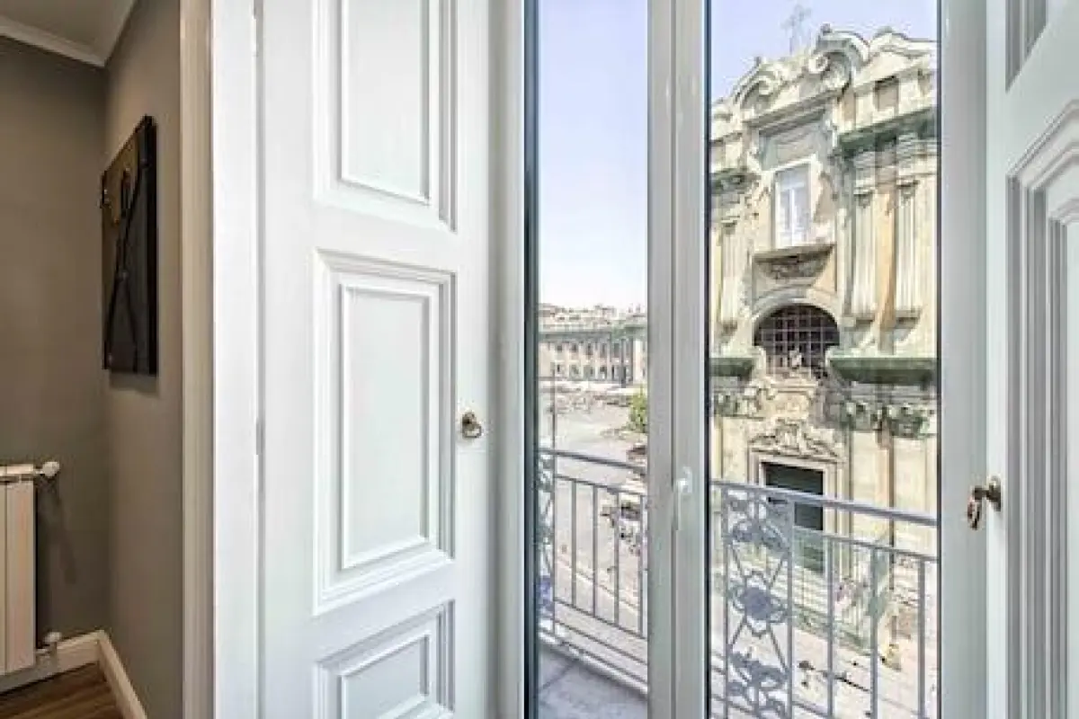 Dante Maison De Luxe – Affordable Bed and Breakfast in Naples