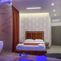 Twin Towers Naples Luxury  – Affordable Bed and Breakfast in Naples