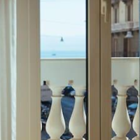 Casa Vittoria Napoli - Santa Lucia – Affordable Bed and Breakfast in Naples