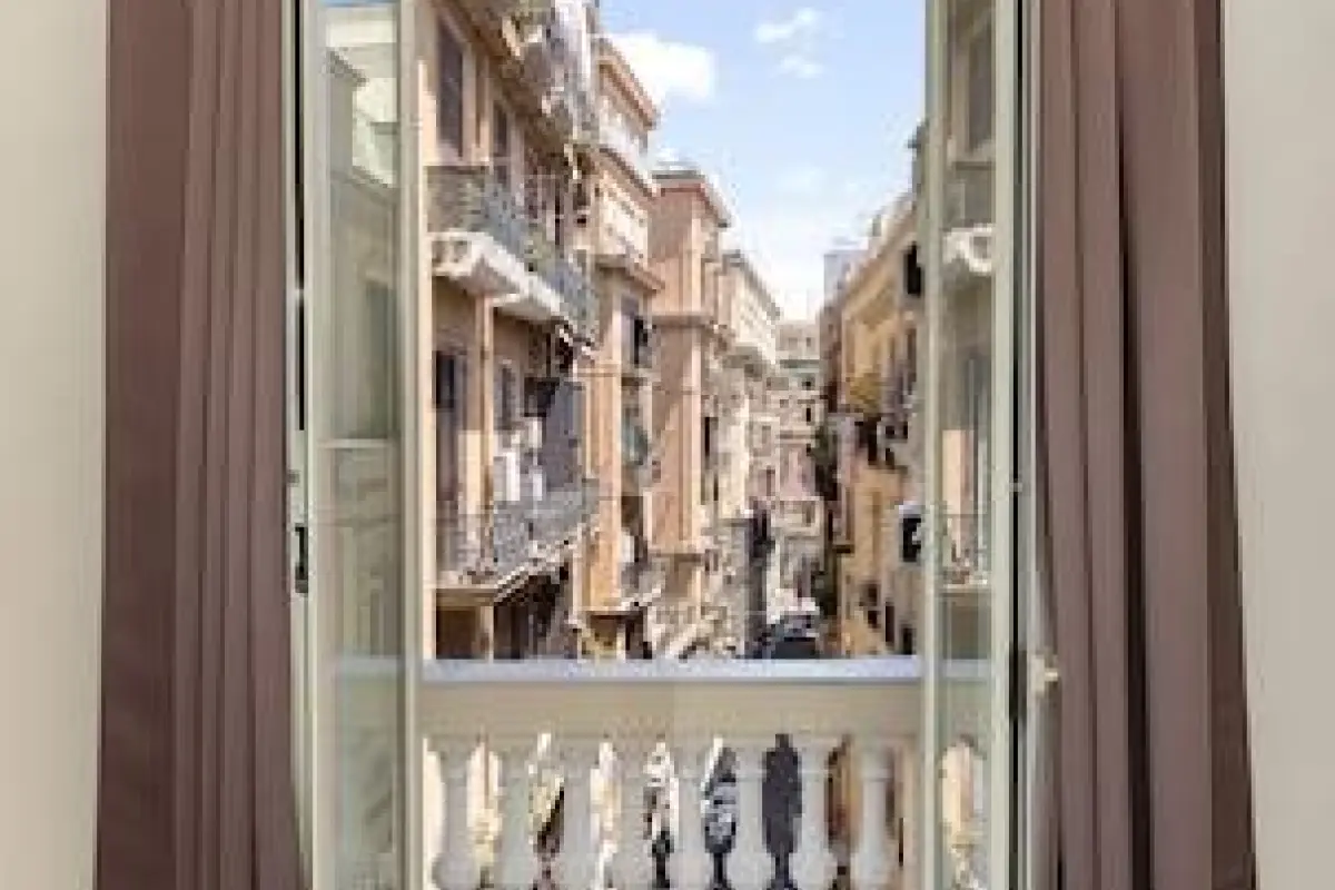 B&B Depretis19 – Affordable Bed and Breakfast in Naples