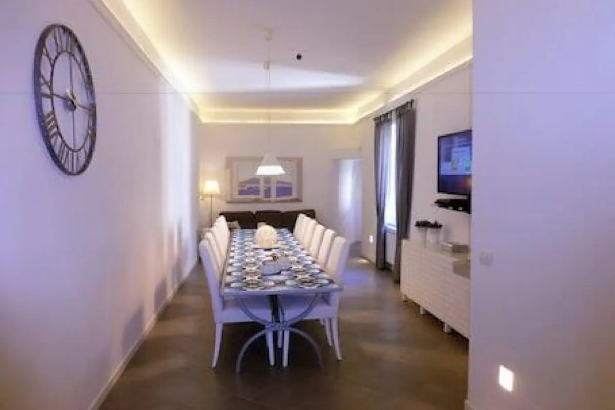 Sotto le Stelle Ai Decumani – Affordable Bed and Breakfast in Naples