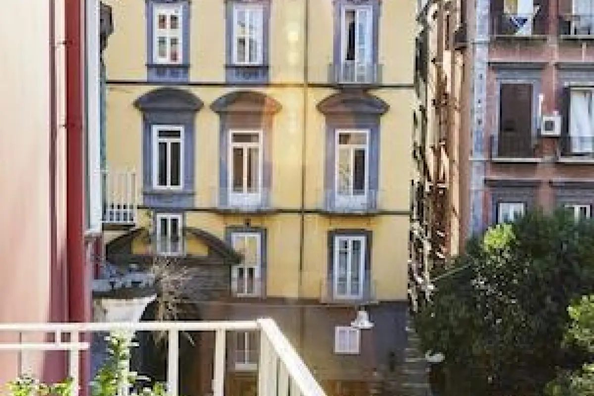 B&B Neapolis Bellini – Affordable Bed and Breakfast in Naples