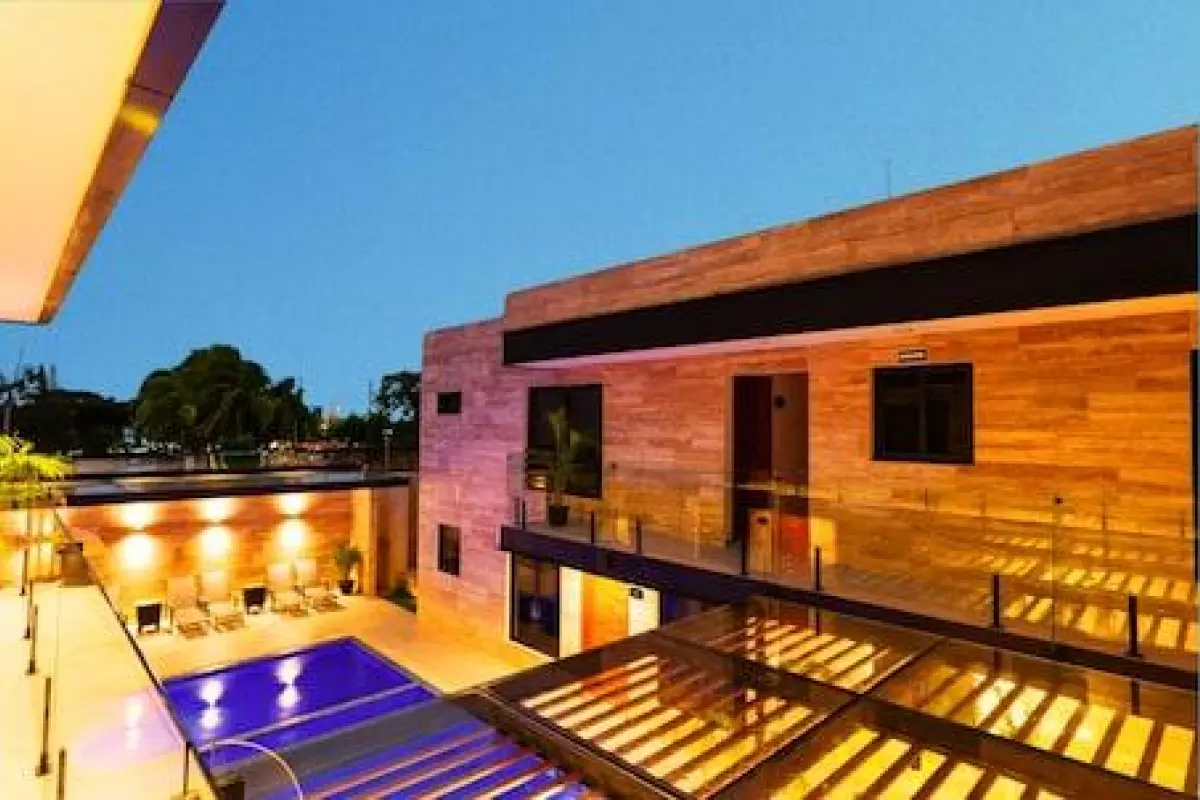 โรงแรม 28 – Affordable hotel in Cancun