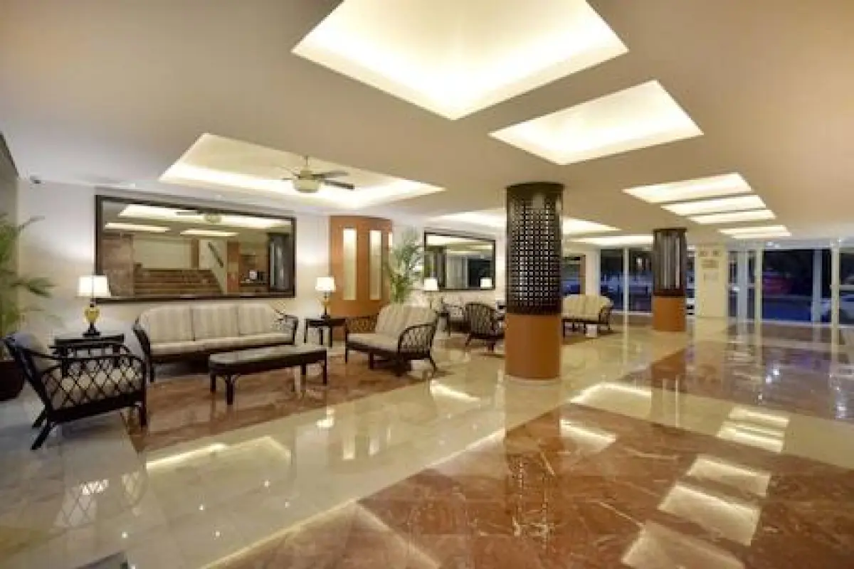 Hotel Bonampak – Affordable hotel in Cancun