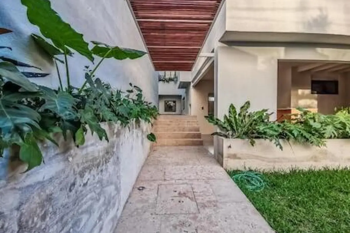 Casa Ula – Affordable hotel in Cancun