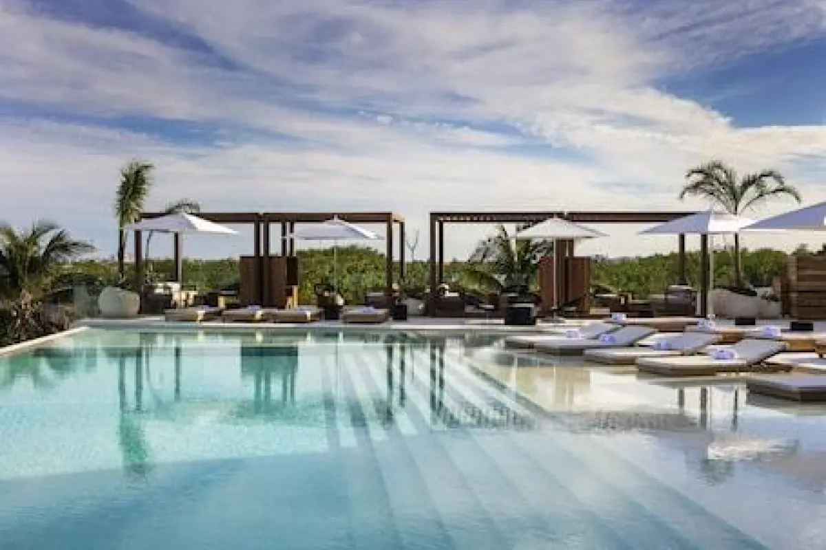 SLS แคนคุน – Affordable hotel in Cancun
