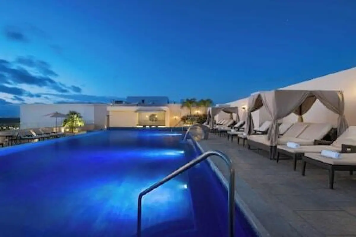 Four Points by Sheraton Cancun Centro – Affordable hotel in Cancun