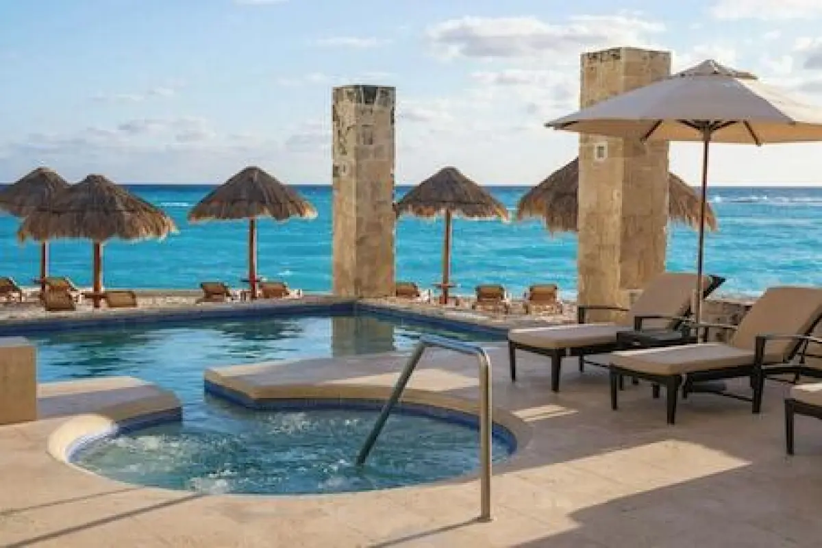 รีสอร์ทและสปาเวสติน, แคนคุน – Affordable hotel in Cancun