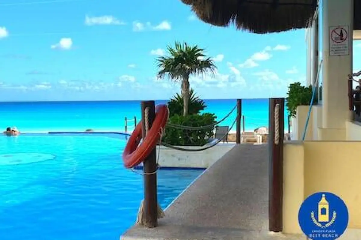 Cancun Plaza - Best Beach – Affordable hotel in Cancun