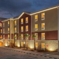 Extended Suites Cancún Cumbres – Affordable hotel in Cancun