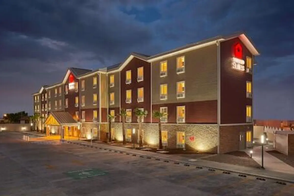Extended Suites Cancún Cumbres – Affordable hotel in Cancun