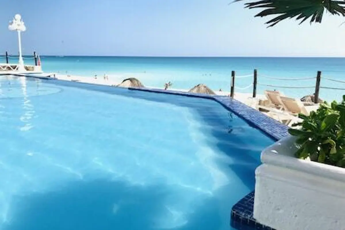 Ocean View Apartments – Delicia – Affordable hotel in Cancun