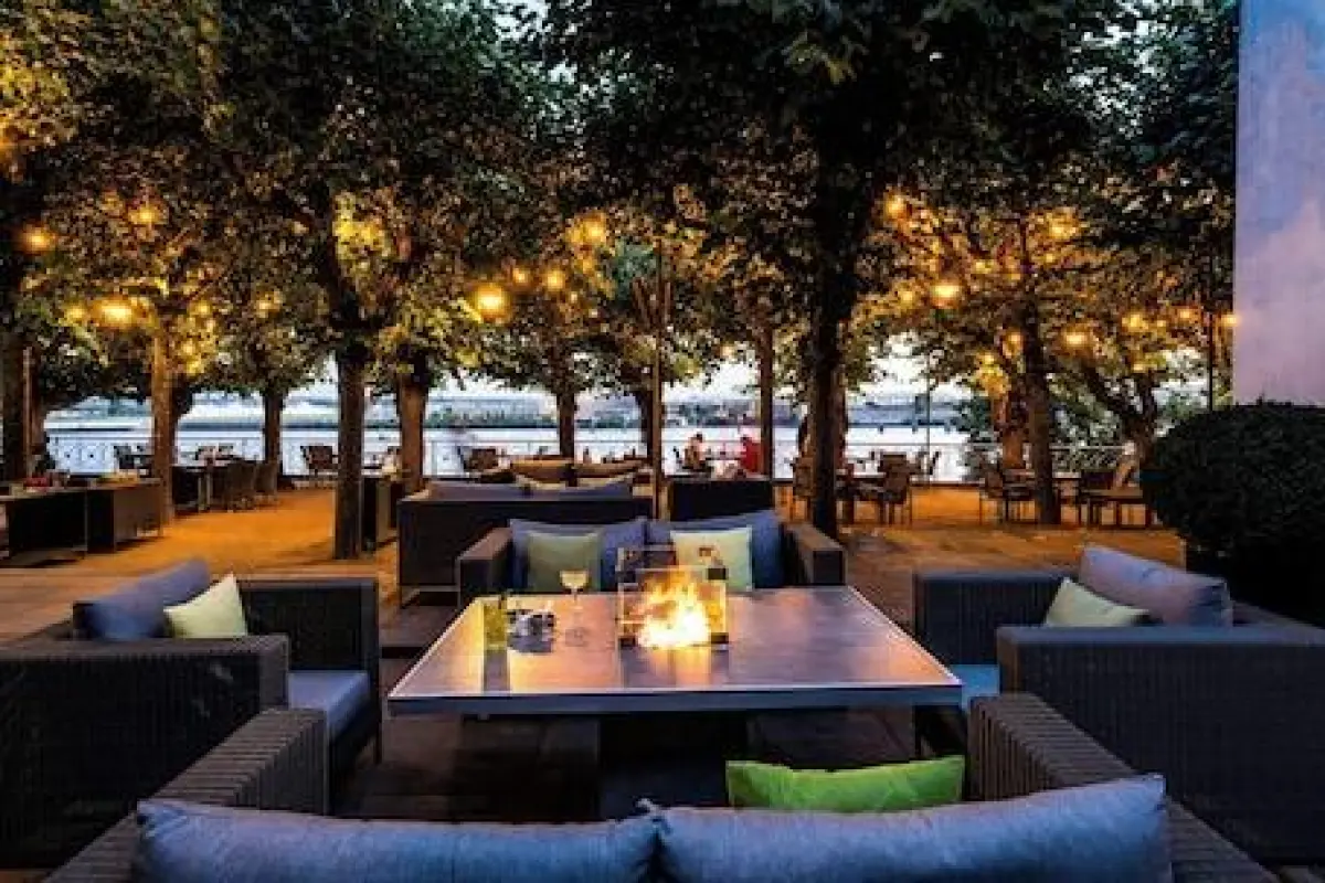 Louis C. Jacob, Hamburg, Autograph Collection – Affordable hotel in Hamburg