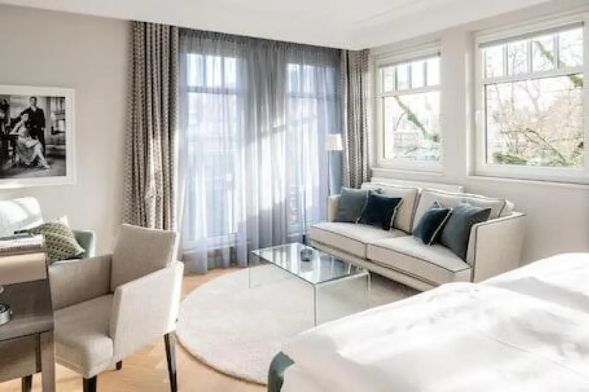 Clounys Hotel & Restaurant – Affordable hotel in Hamburg