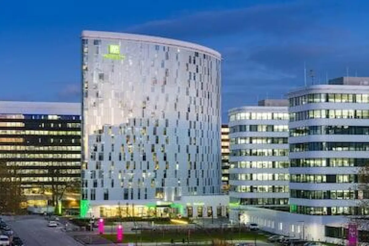 Holiday Inn Hamburg - City Nord by IHG – Affordable hotel in Hamburg