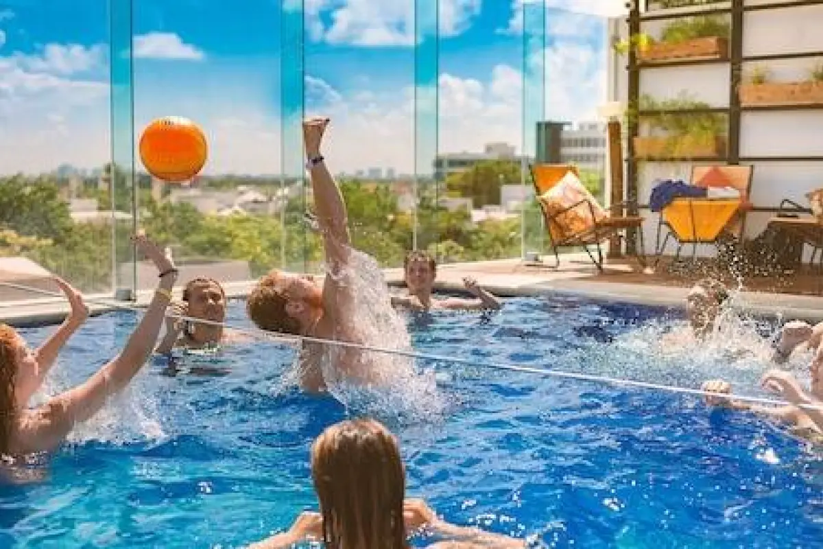 Nomads Hotel & Rooftop pool – Affordable hotel in Cancun
