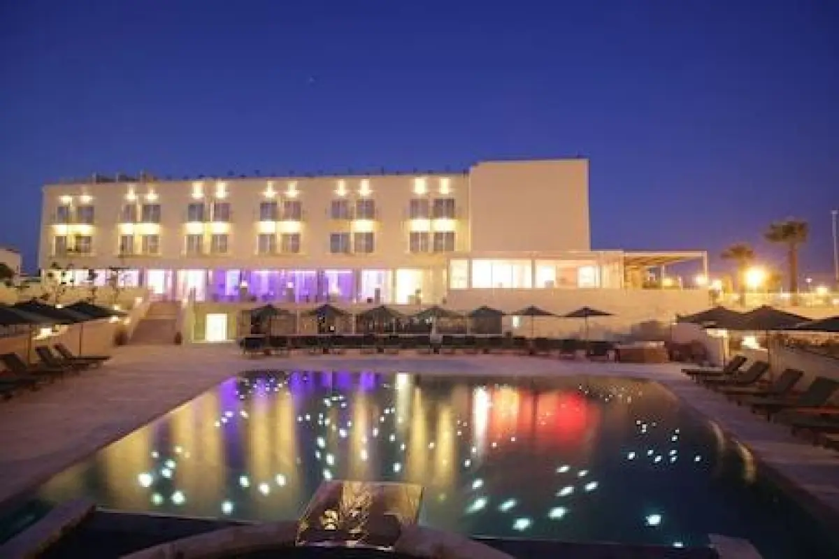 E Hotel Spa & Resort Cyprus – Affordable hotel in Pervolia