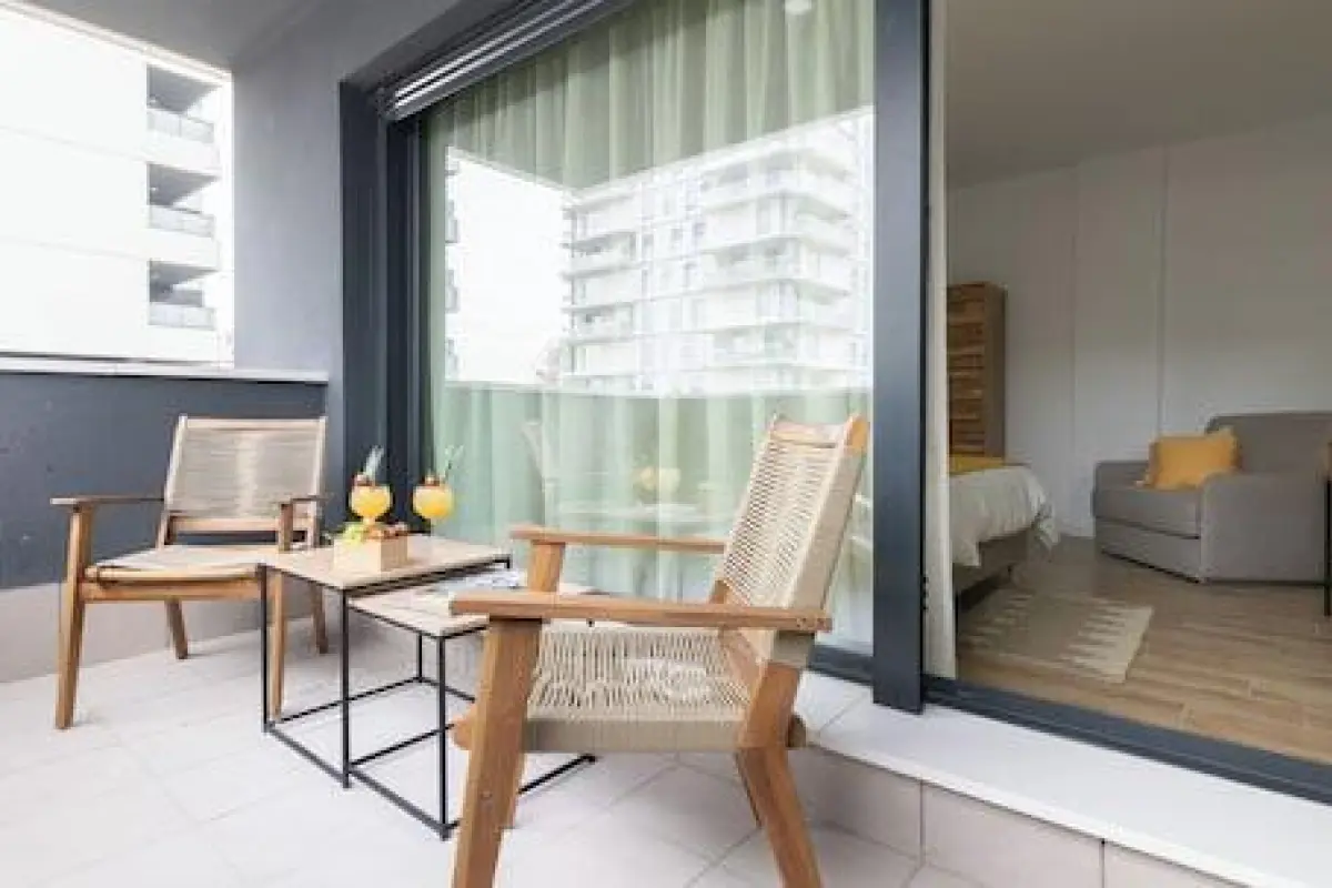 Dorm4You Arena – Affordable hotel in Valencia