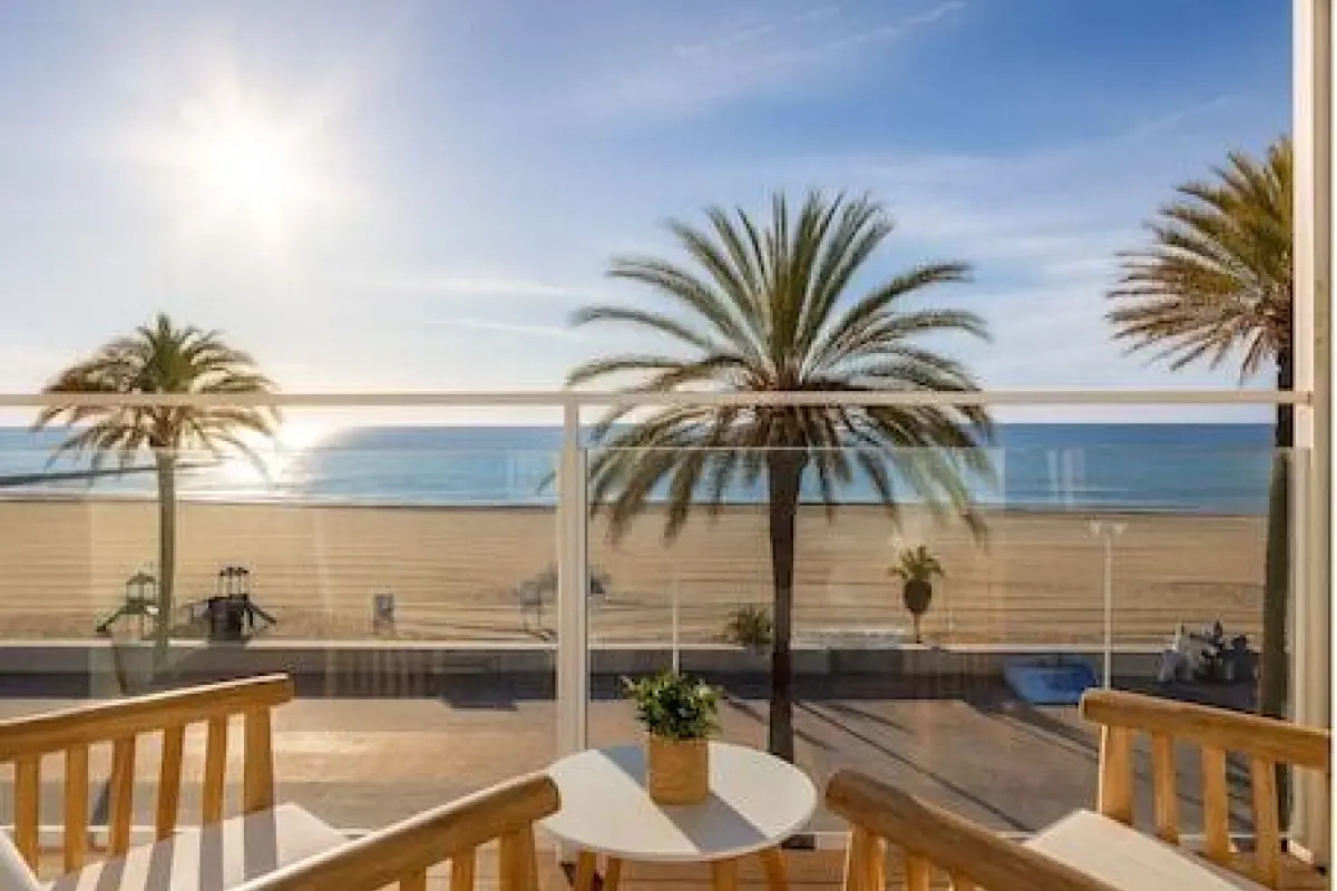 Meraki Beach Hotel - Adults Only – Affordable hotel in La Pobla de Farnals
