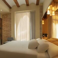 Hotel SH Suite Palace – Affordable hotel in Valencia