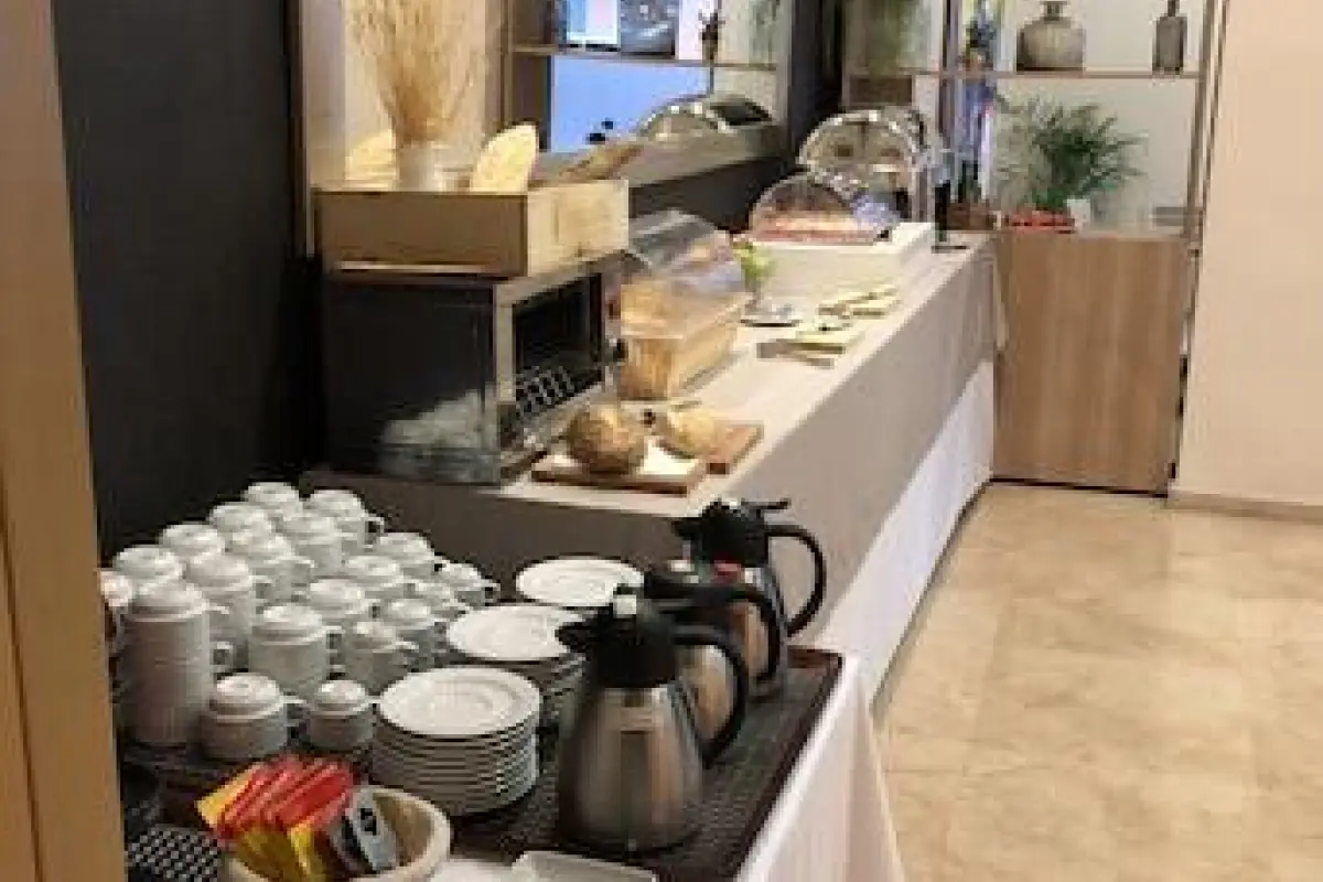 Apartamentos Plaza Picasso – Affordable hotel in Valencia