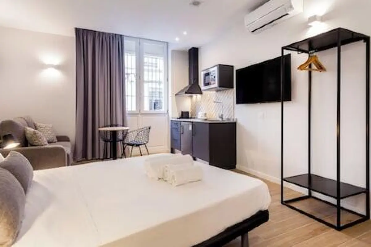 Apartamentos Líbere Valencia Jardín Botánico – Affordable hotel in Valencia