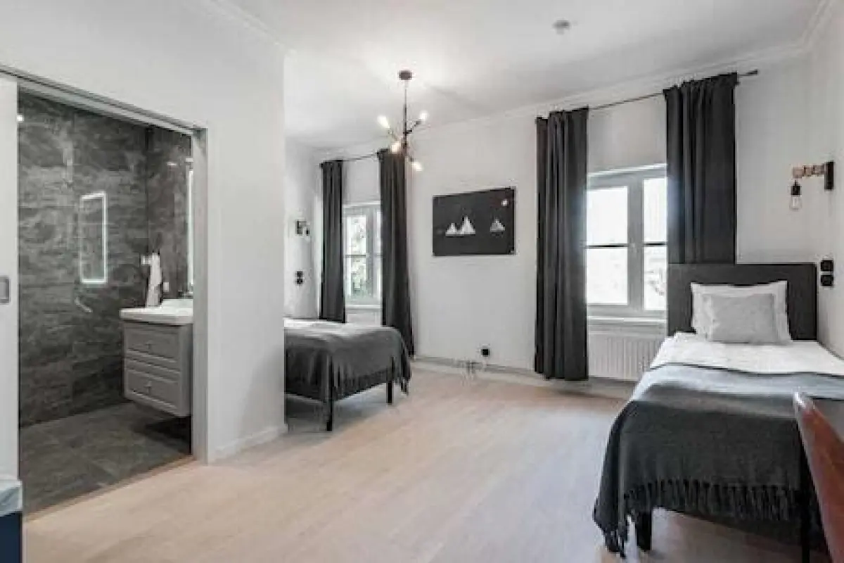Deus Hotel – Affordable hotel in Rosersberg