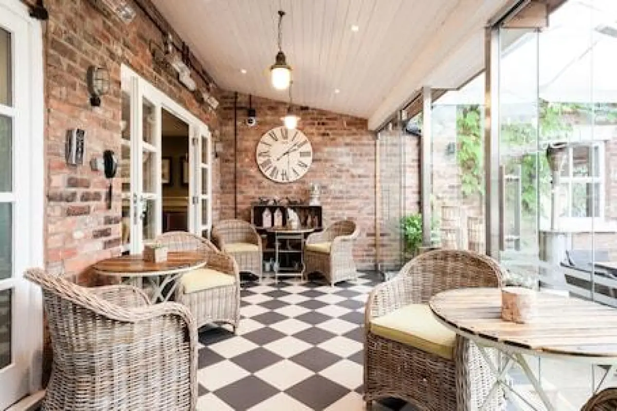 Eleven Didsbury Park – Affordable hotel in Manchester