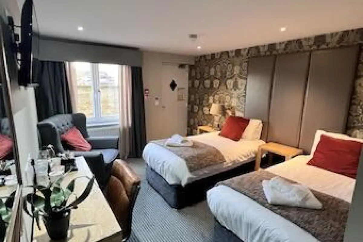 The New Hobbit Hotel Rooms – Affordable hotel in Sowerby Bridge