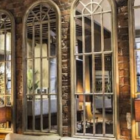 The Cow Hollow Hotel – Affordable hotel in Manchester