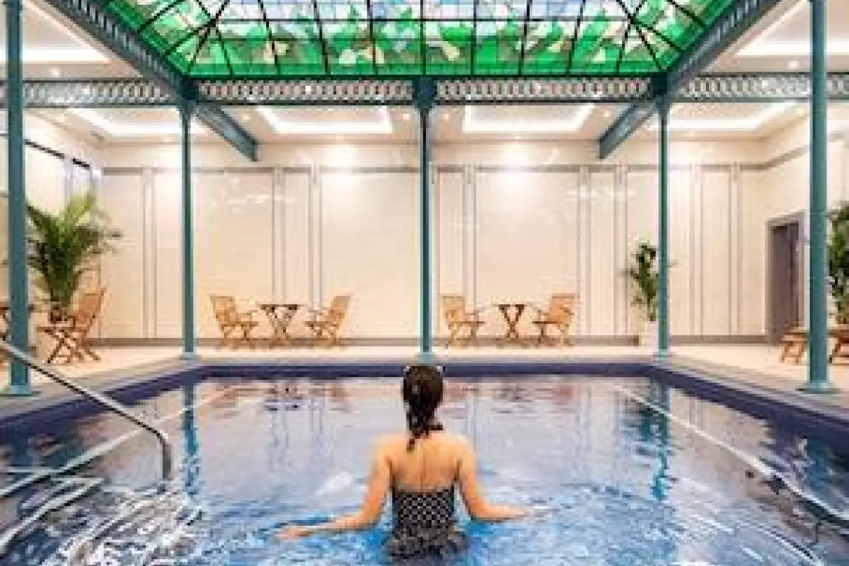 Ensana Buxton Crescent – Affordable hotel in Buxton
