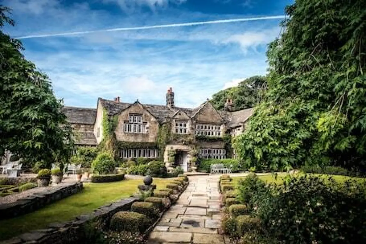 Holdsworth House – Affordable hotel in Halifax