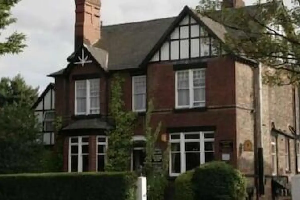 Eskdale Lodge – Affordable hotel in Sale