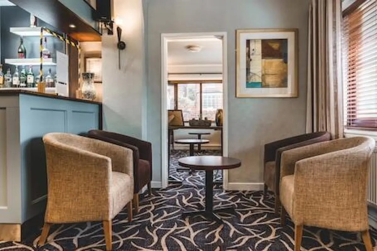 The Wycliffe Hotel – Affordable hotel in Stockport