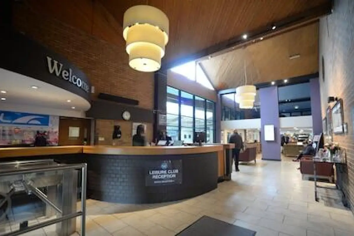 Waterside Hotel & Leisure Club – Affordable hotel in Manchester