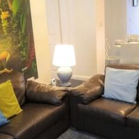 Modern Comfy 2-bedroom Flat in St Helens – Affordable hotel in St Helens