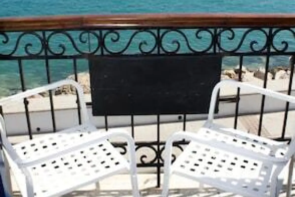 Stelios Hotel – Affordable hotel in Spetses