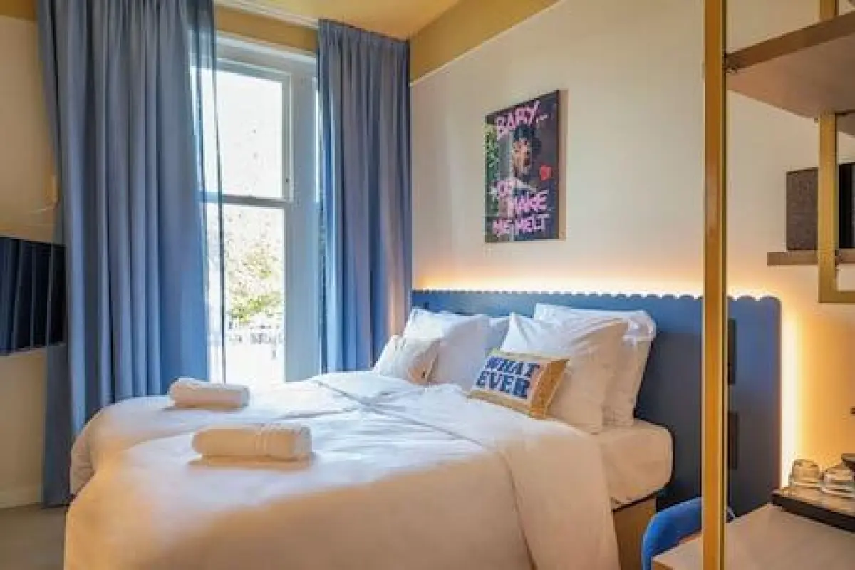 City Hotel Rembrandt Square – Affordable hotel in Amsterdam