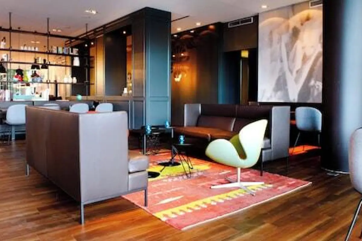 Motel One Amsterdam – Affordable hotel in Amsterdam