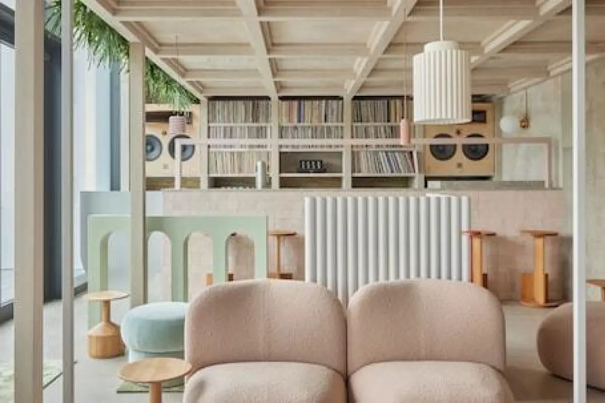 Locke at East Side Gallery – Affordable hotel in Berlin