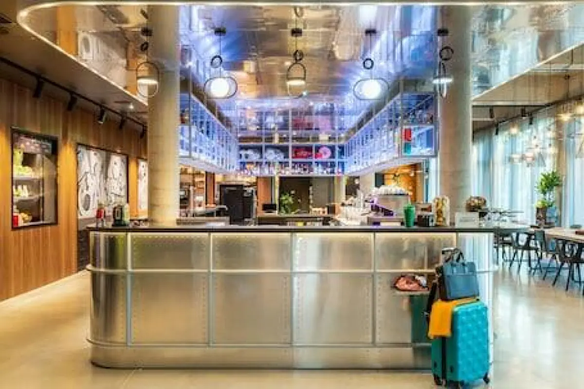 Moxy Berlin Airport – Affordable hotel in Schoenefeld