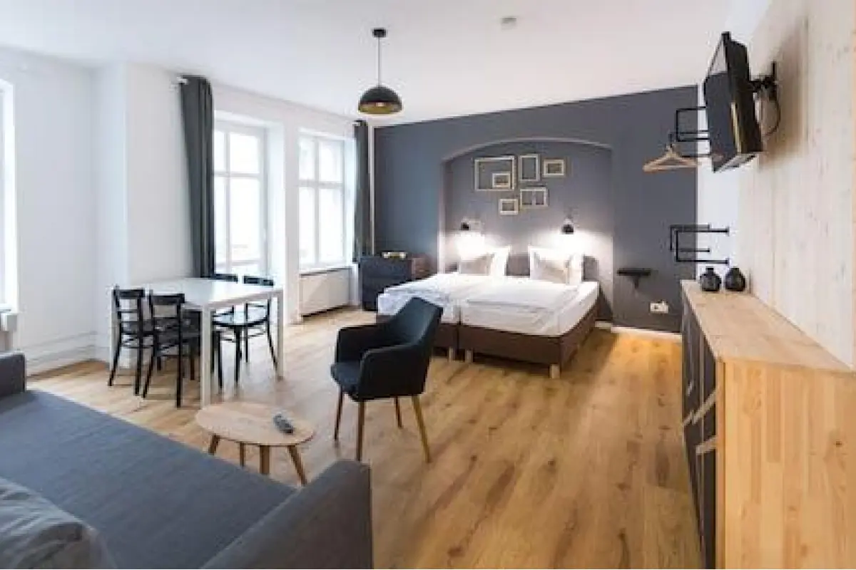 Old Town Apartments Schönhauser Allee Berlin – Affordable hotel in Berlin