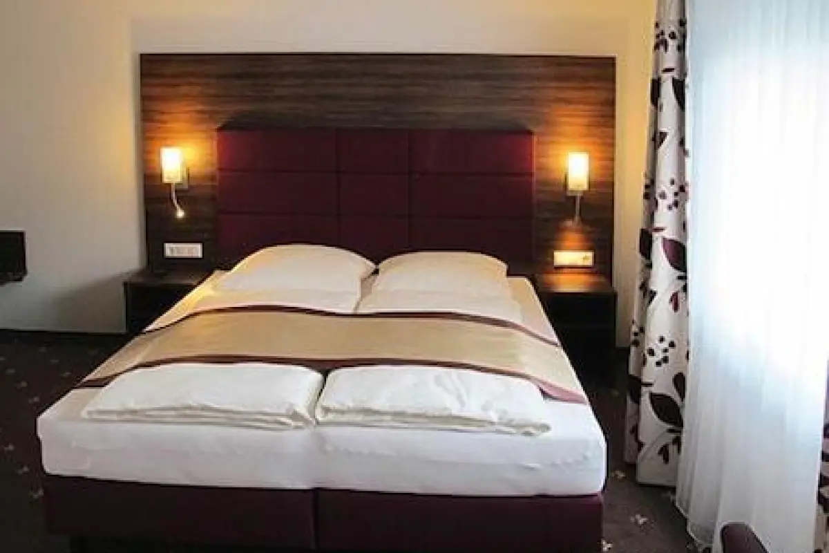 Hotel Rothkamp – Affordable hotel in Frechen