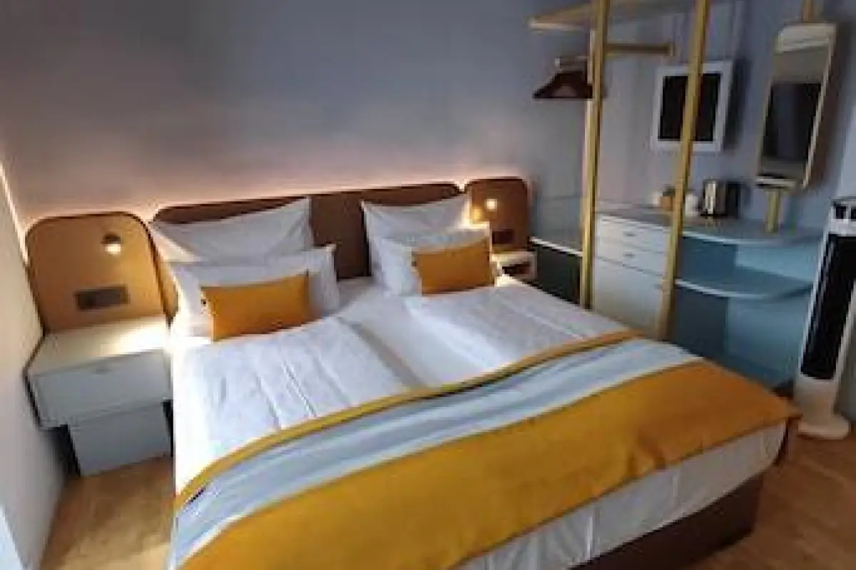 Lint Hotel – Affordable hotel in Cologne