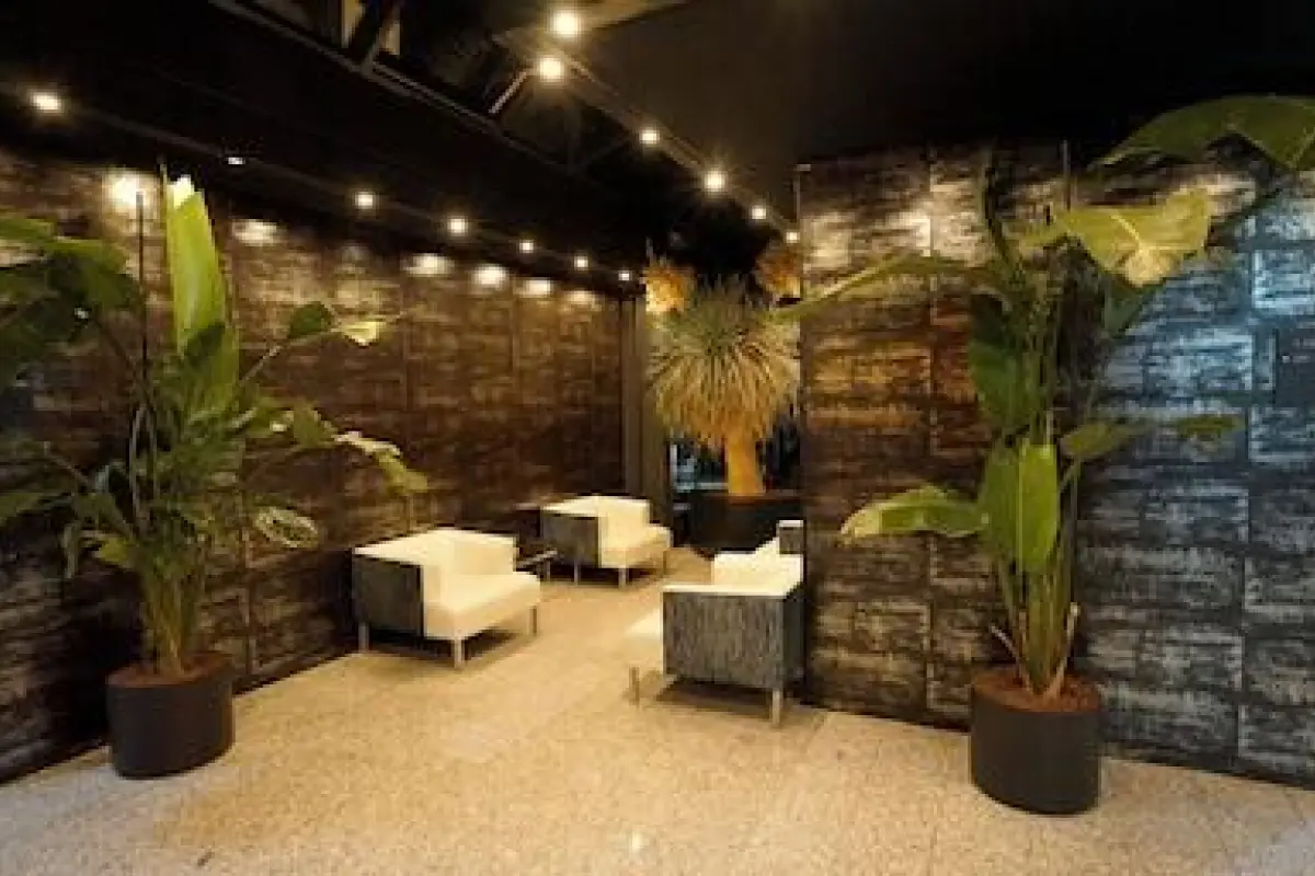 Tibet Hotel am Airport – Affordable hotel in Ratingen