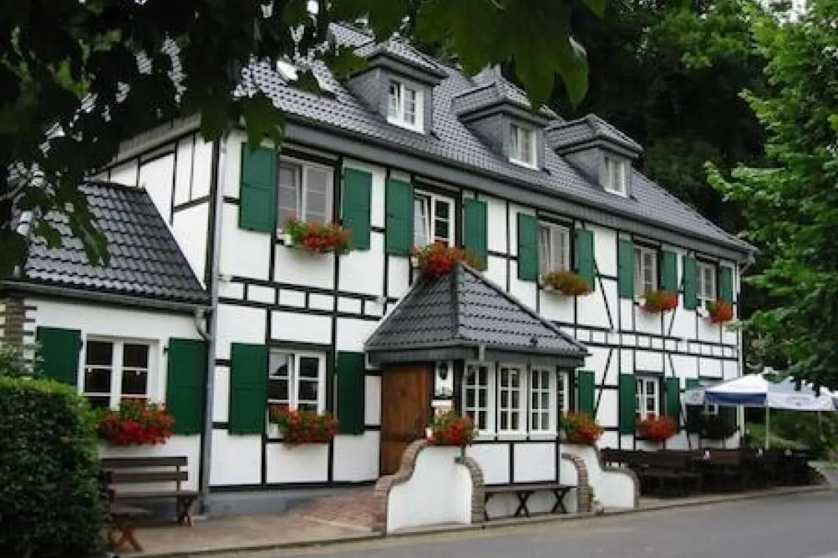 Hotel - Restaurant Wißkirchen – Affordable hotel in Odenthal