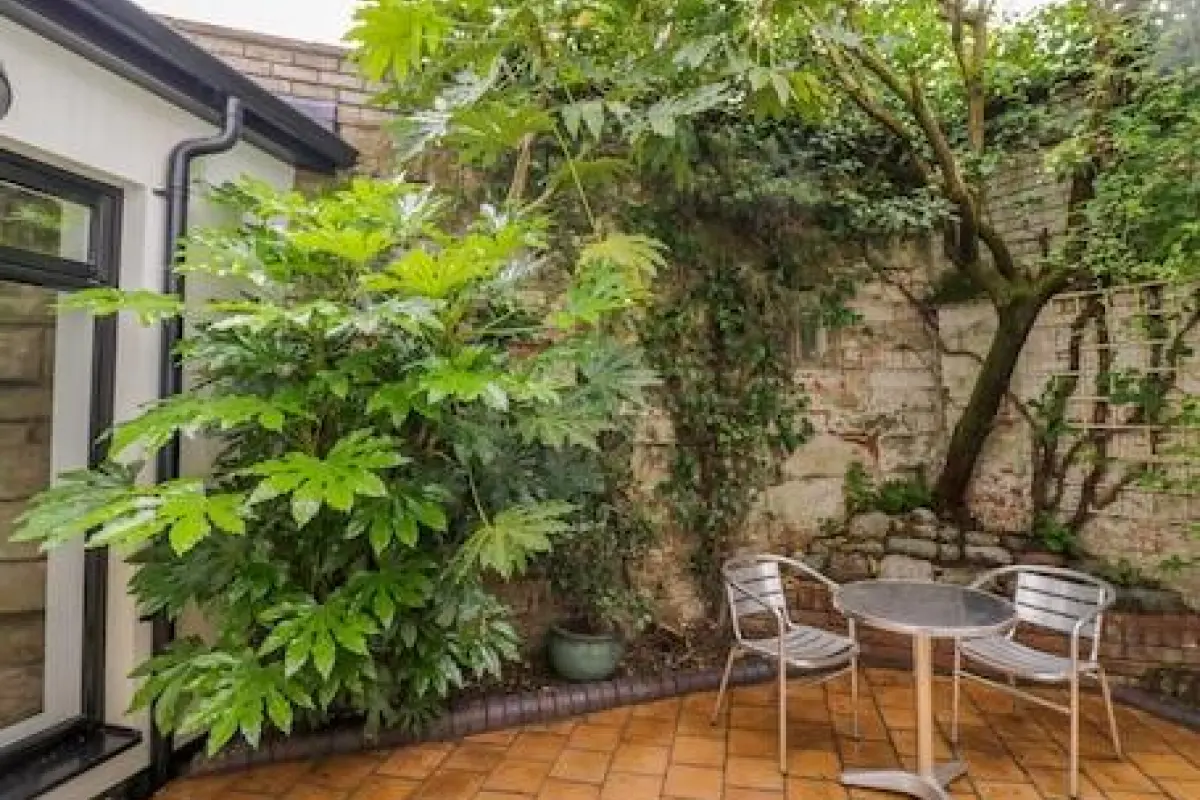 Castle View – Affordable hotel in Warwick