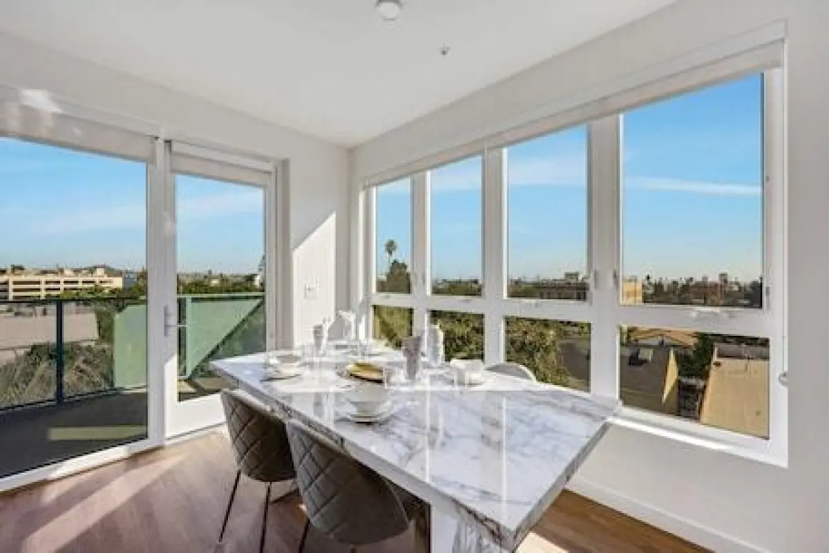 Luxury 2BR Hollywood Pool View by Oneluxstay – Affordable hotel in Los Angeles