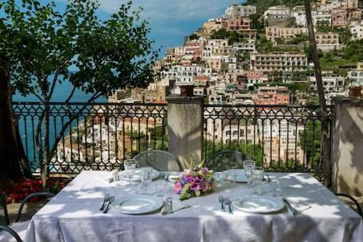 Palazzo Margherita Positano – Affordable hotel in Positano