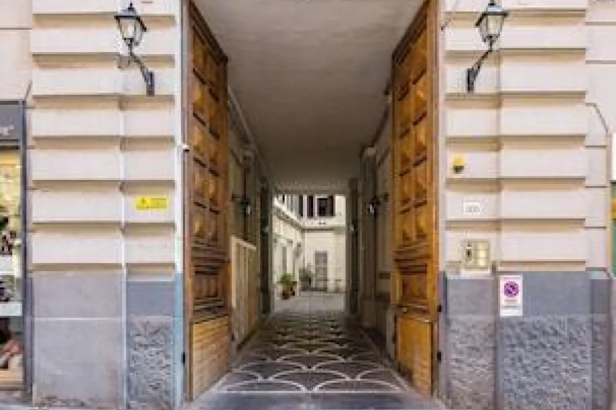 Apartment Maison Pochet – Affordable hotel in Naples